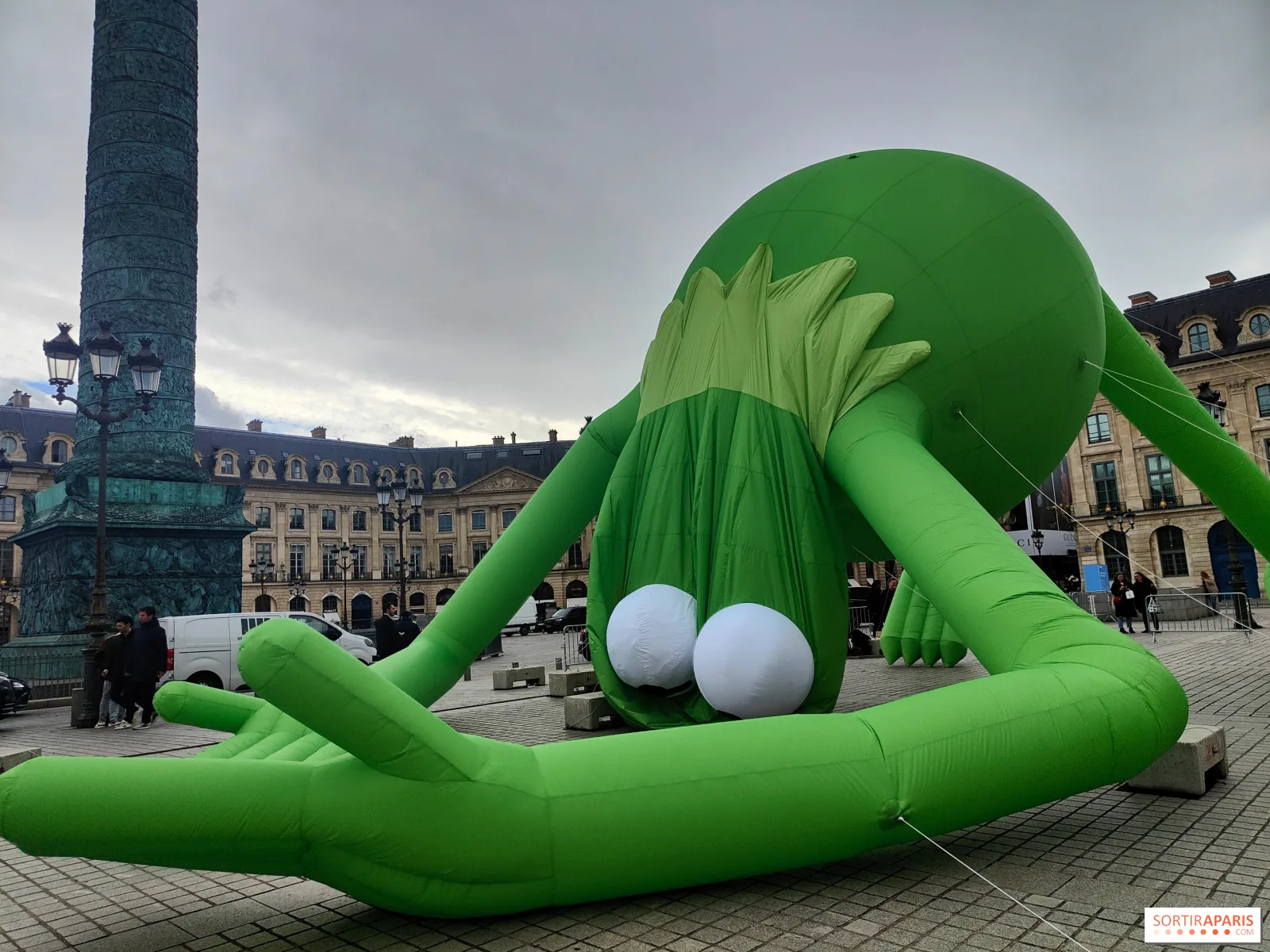 Book an Independent Curator-Led Tour of Paris' Premier art Fair In October