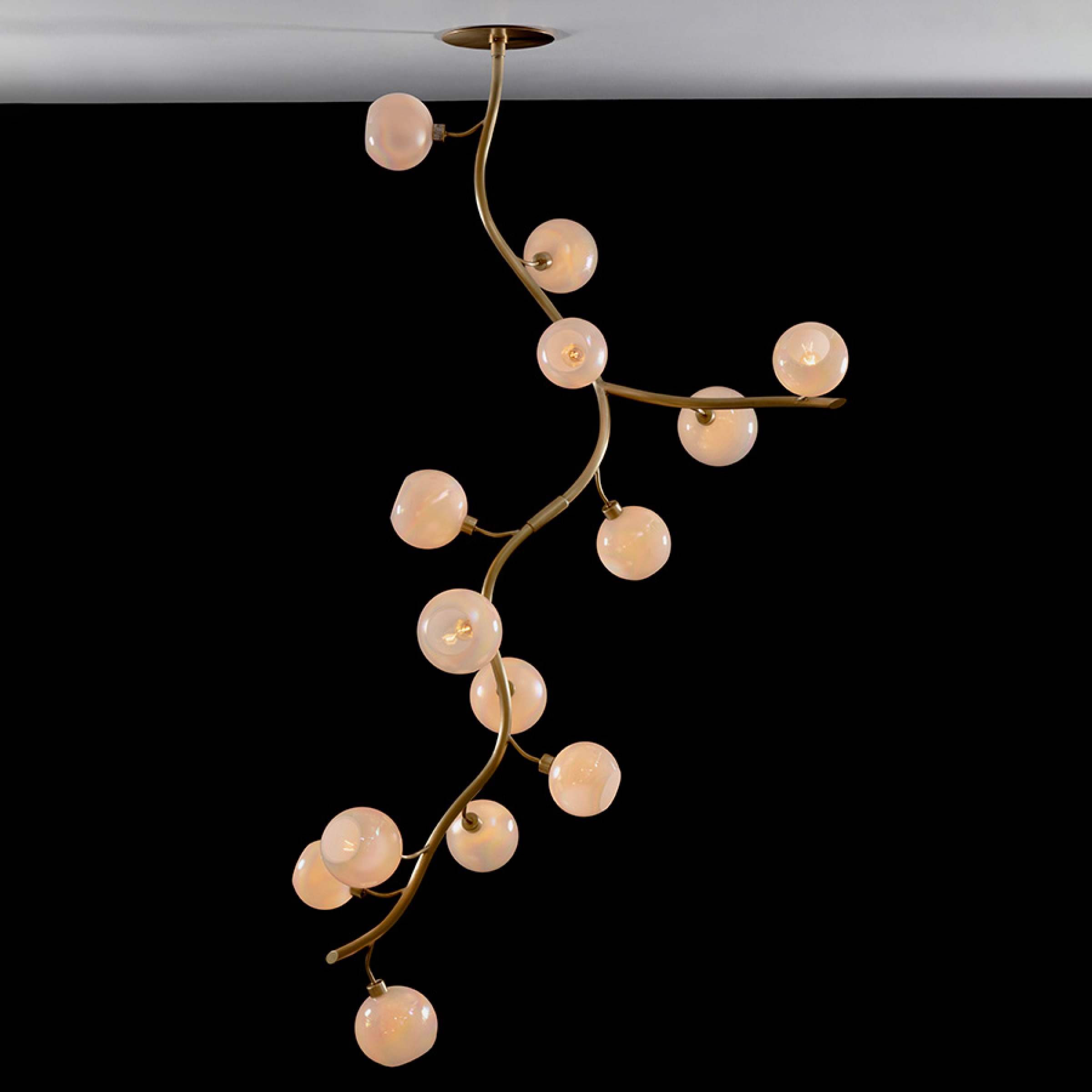 Jeff Zimmerman “Vine” (2023) Image Courtesy of R& Company