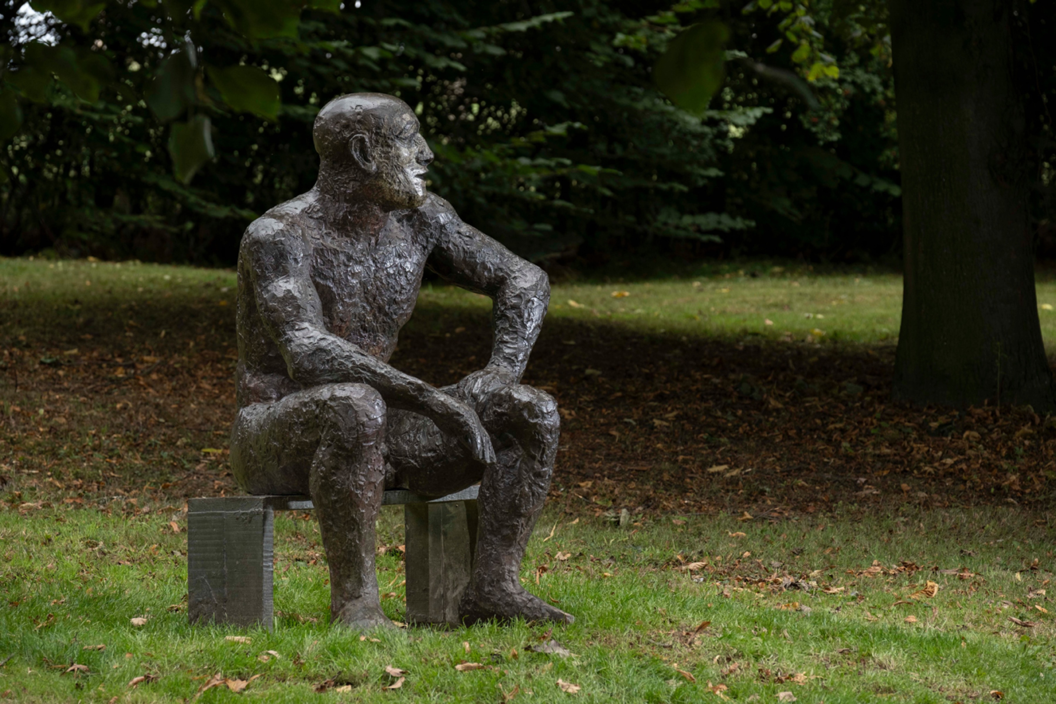 Elisabeth Frink “Seated Man II” (1986) Courtesy of Worcester College Elisabeth Frink “Seated Man II” (1986) Courtesy of Worcester College