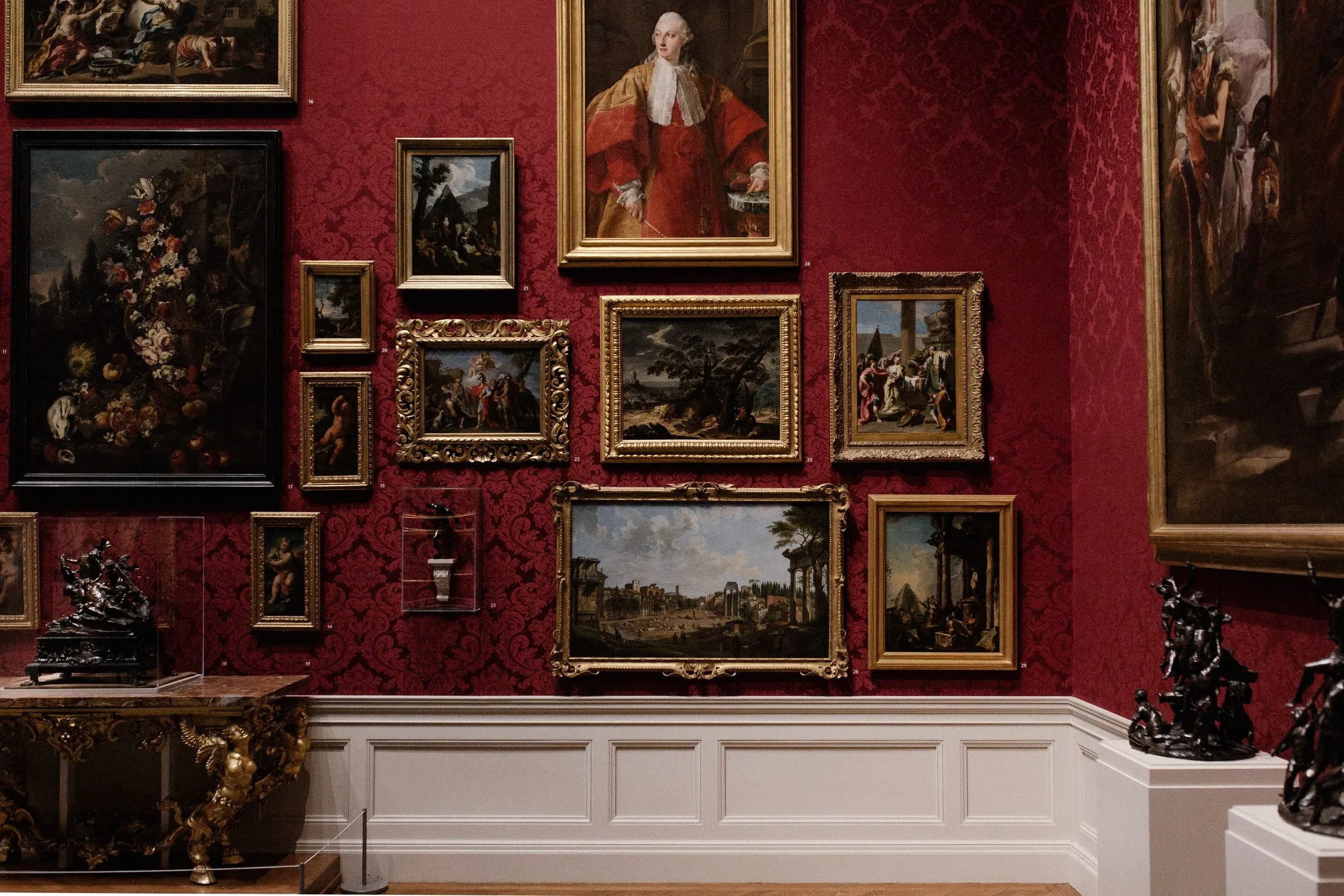 The History of Framing through Lens of Painting