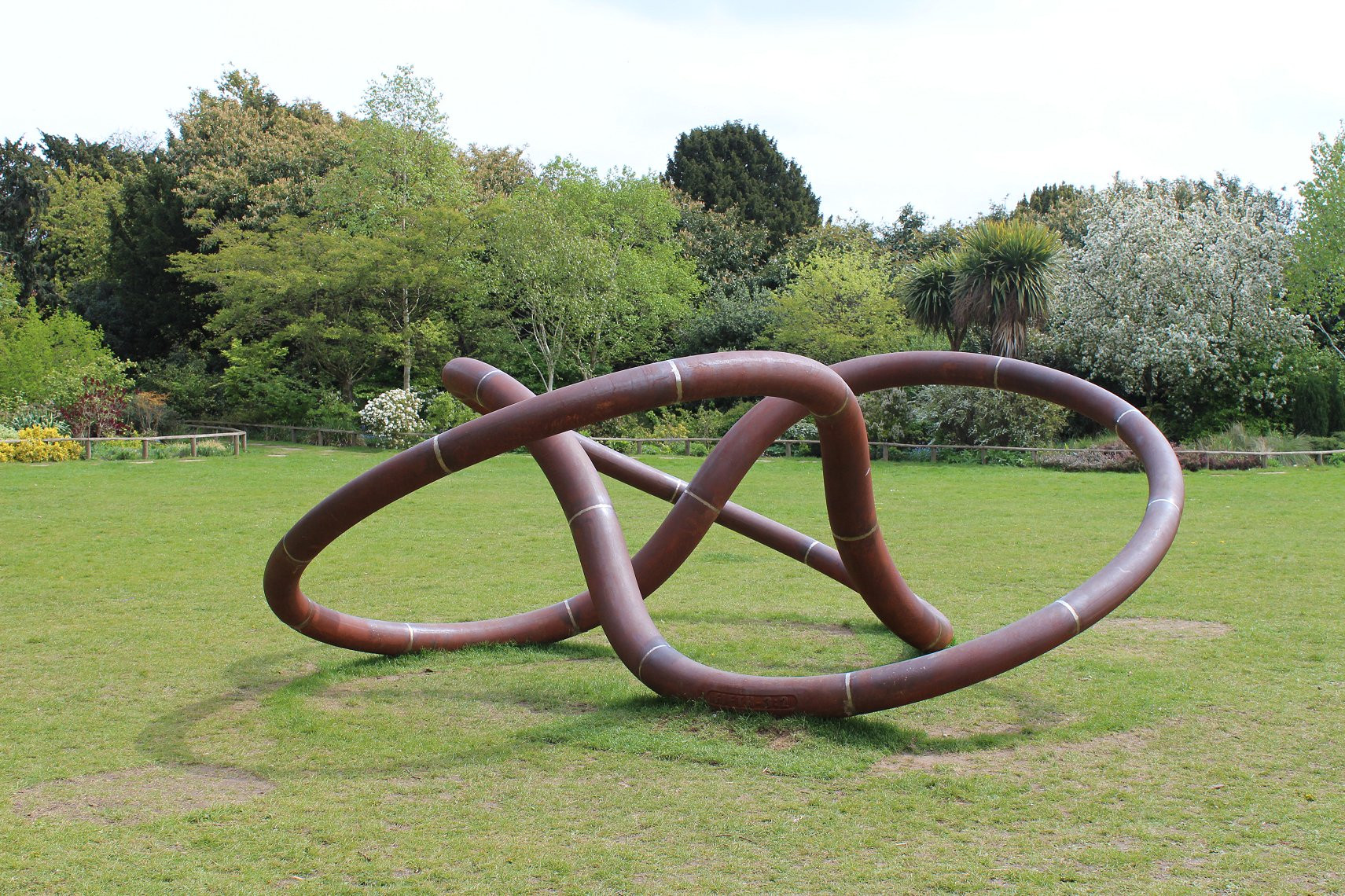 There are three huge public sculptures in London that I love for different reasons. No. 1 and 2 are sentimental – they are my husband Conrad Shawcross’: Three perpetual chords (2015) and Paradigm (2016), in front of the Crick Institute near the Eurostar exit at Kings Cross station. The third sculpture is the epic Slice of Reality (2015) by Richard Wilson on the Greenwich Peninsula.